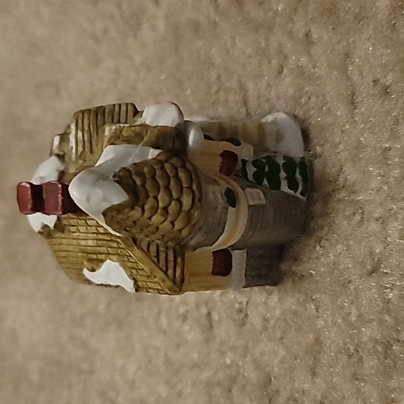 Vintage Porcelain Trinket Box House - Picture 4 of 7